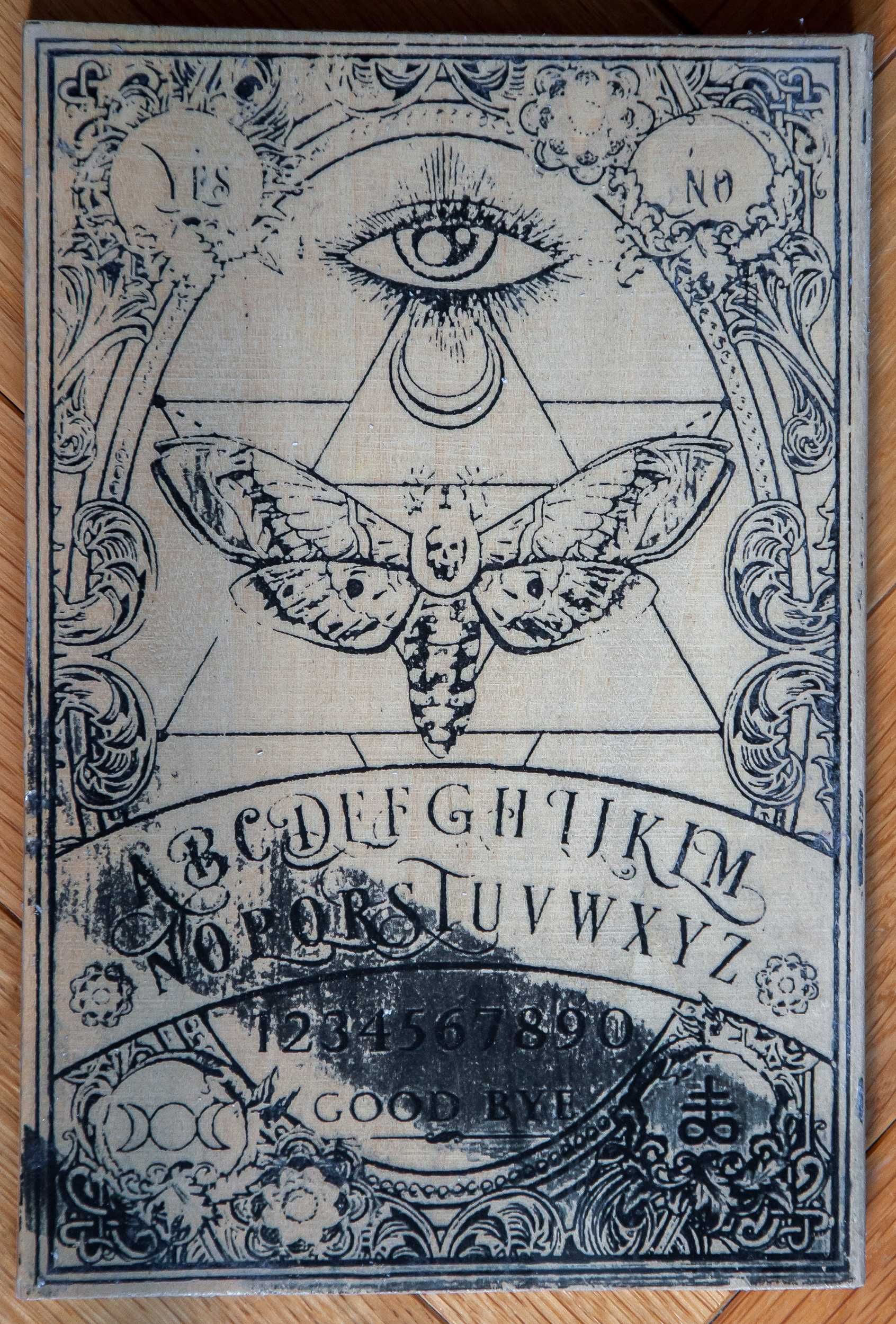 Tablica Ouija wywoływanie duchów halloween plansza spirytyzm