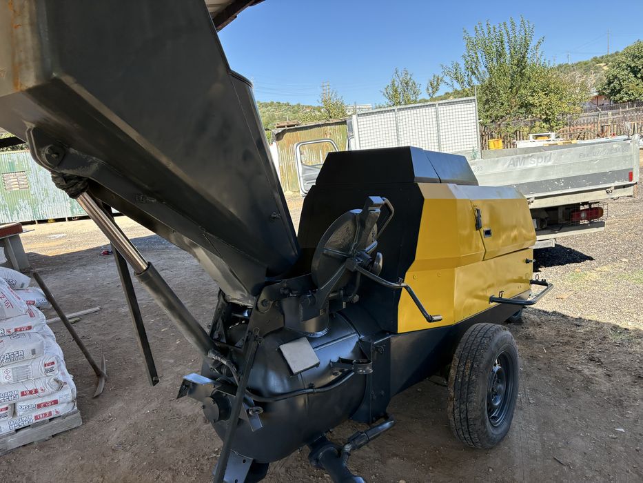 Maquina de bombar betonilha turbosol