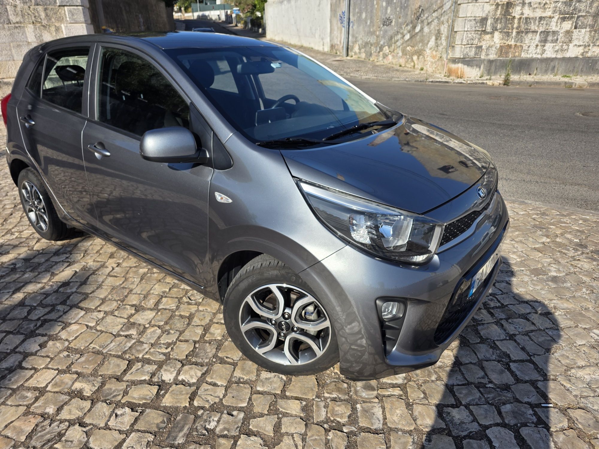 Kia picanto 1.o como novo