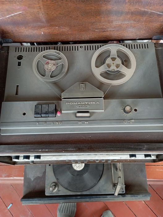 Продам магнитолу Романтика 105 .