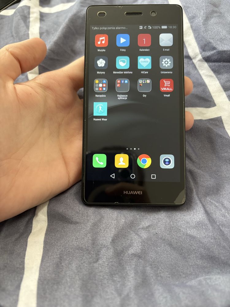 Smartfon Huawei P8 Lite model ALE-L21