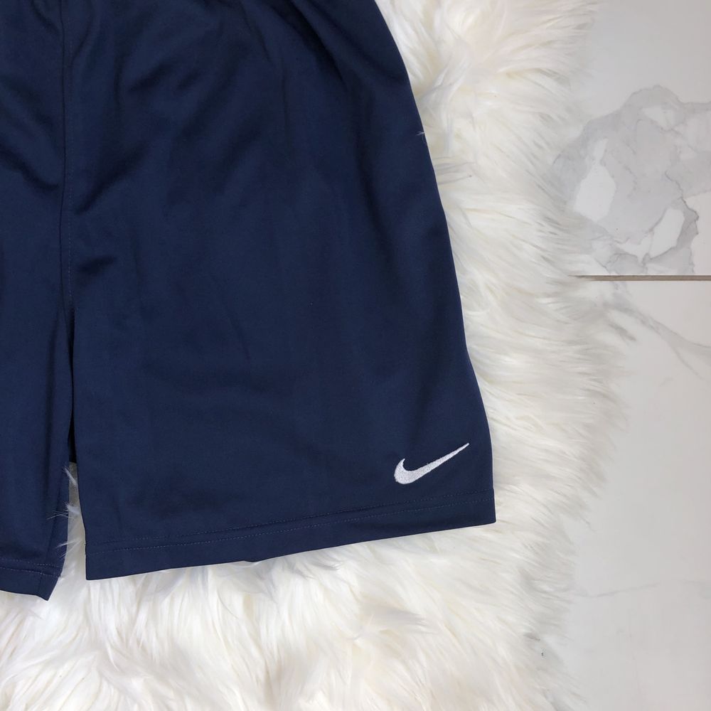 Вінтажні шорти Nike Dri Fit