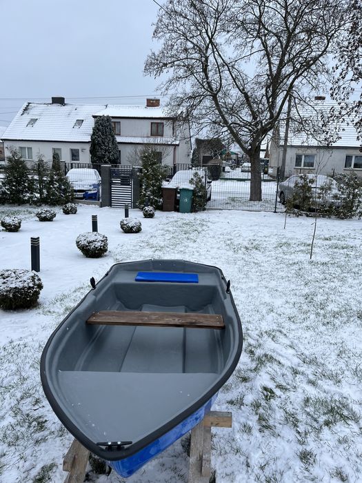 Lodka wedkarska rekreacyjna łódka łódź lodzie lodki wedkarskie