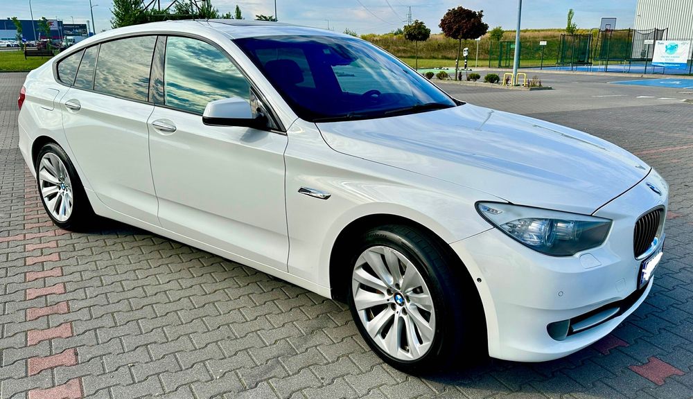 BMW 5GT 550i 407HP