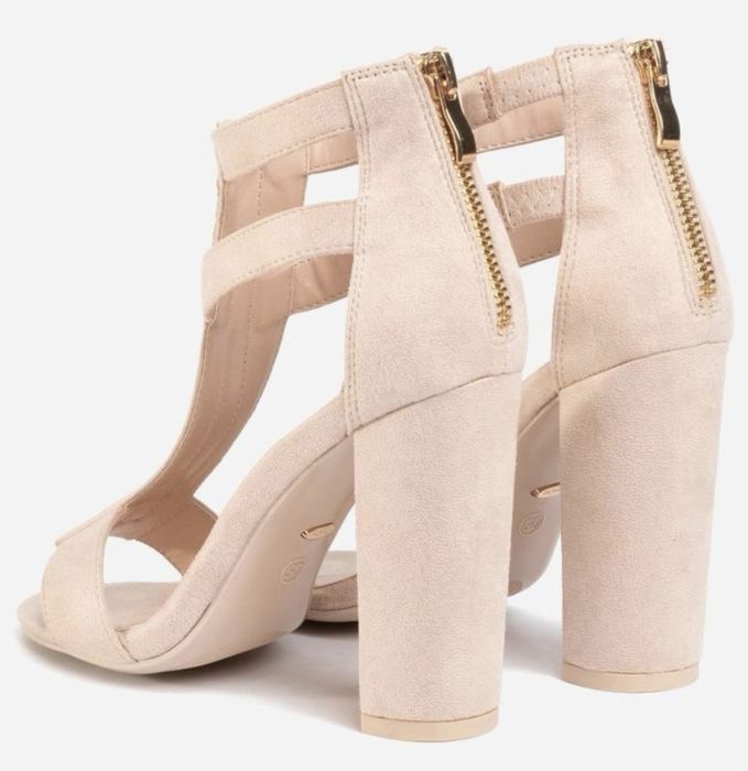 Босоніжки бежеві, 38