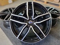 Volvo 18 Felgi aluminiowe 5x108 S60 V60 S90 V90 XC90 XC70 V40 V50 EX30