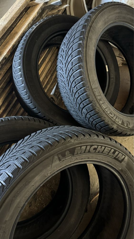 Шини Michelin 19 R 235 - 55 Шины Мишелин