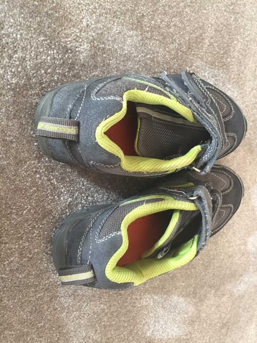 Sapatos e Ténis  | 32