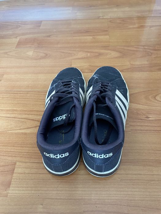 Sapatilhas azuis adidas