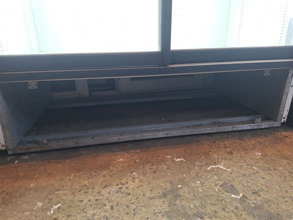 Холодильний шкаф, вітрина без компрессора