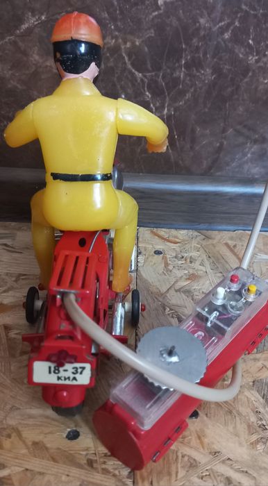 Мотоциклист мотоцикліст мотоцикл ссср іграшка