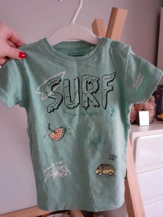 T-shirt chłopięcy Reserved r.86