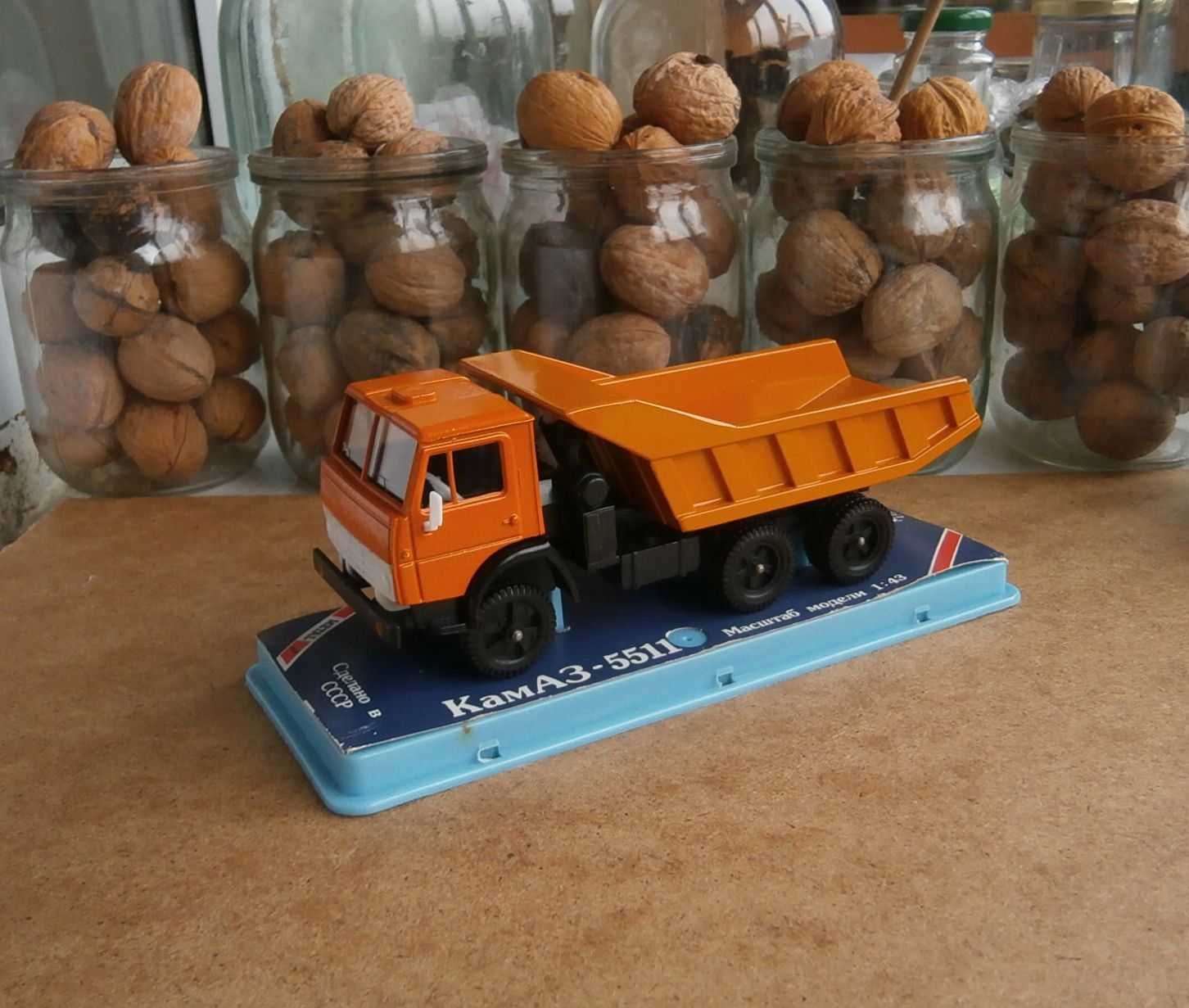 КамАЗ 5511 Самосвал ГАЗ 69 Москвич 412 Такси модель СССР 1:43