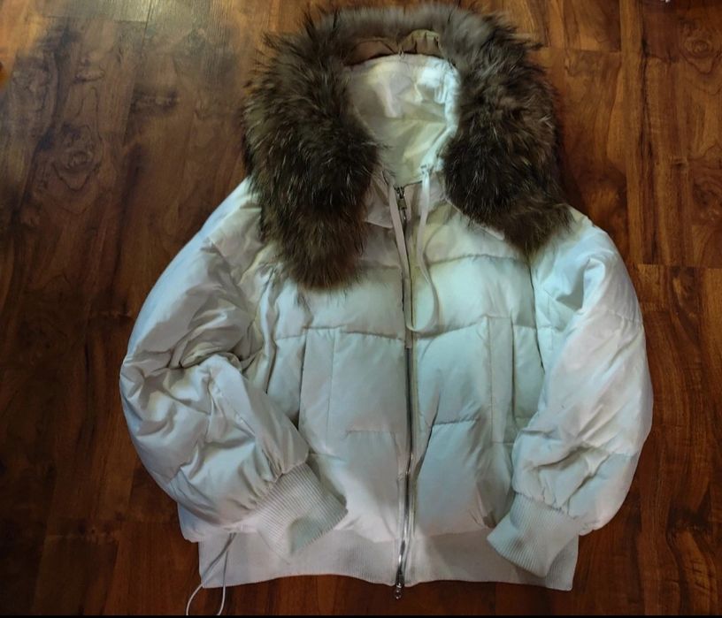 Kurtka puchowa kaczy puch kołnierz jenot