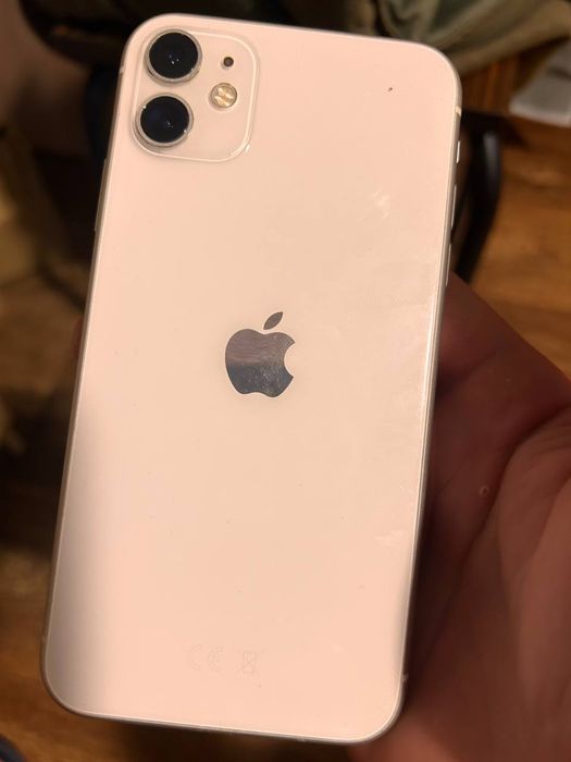 Продам apell 11 на 64 памяті в ідеальному станв