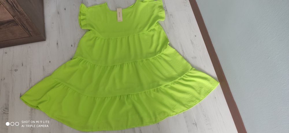 Sukienka nowa z metką zielony neon