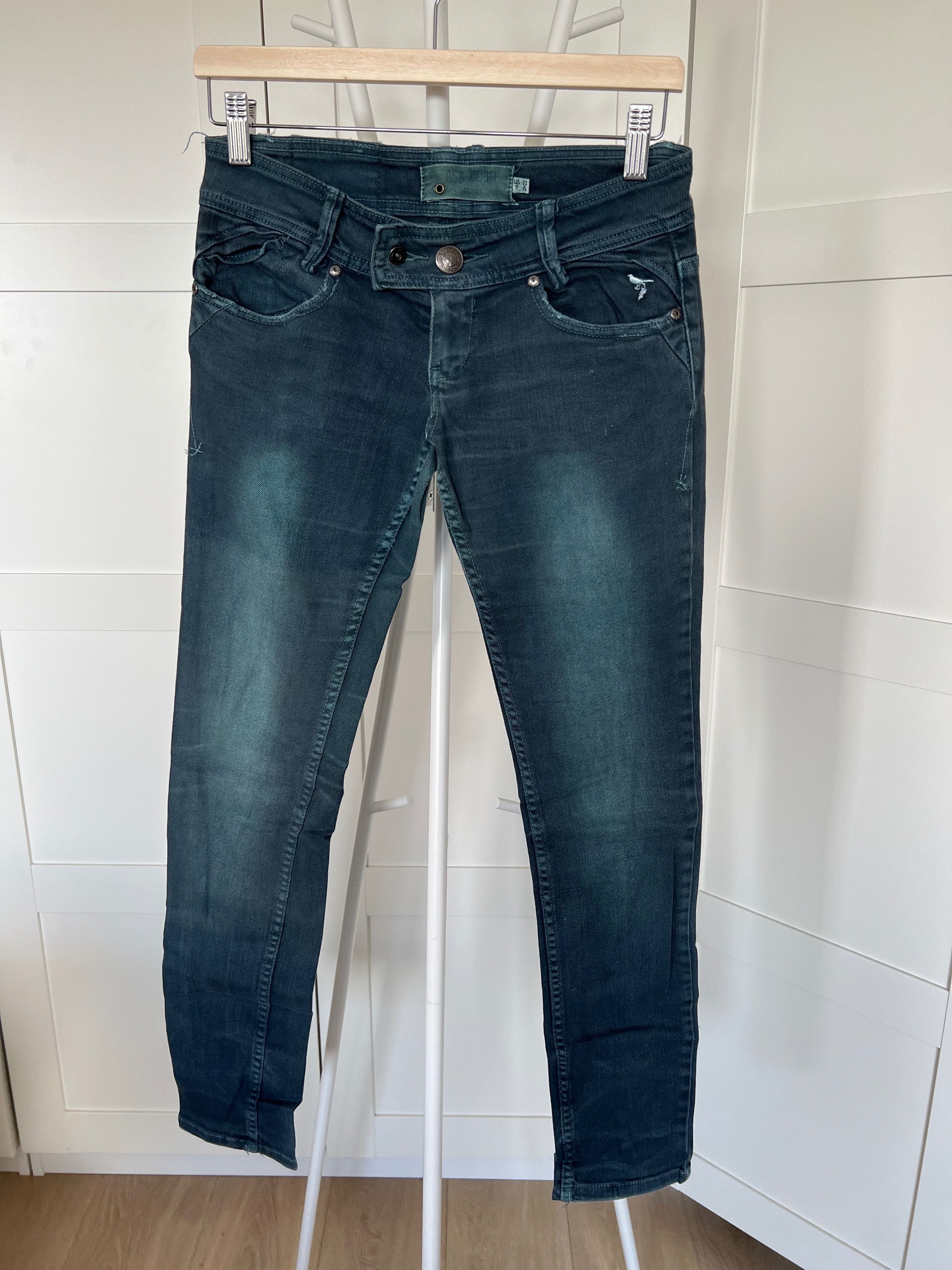 Jeansy Bershka rozm XS