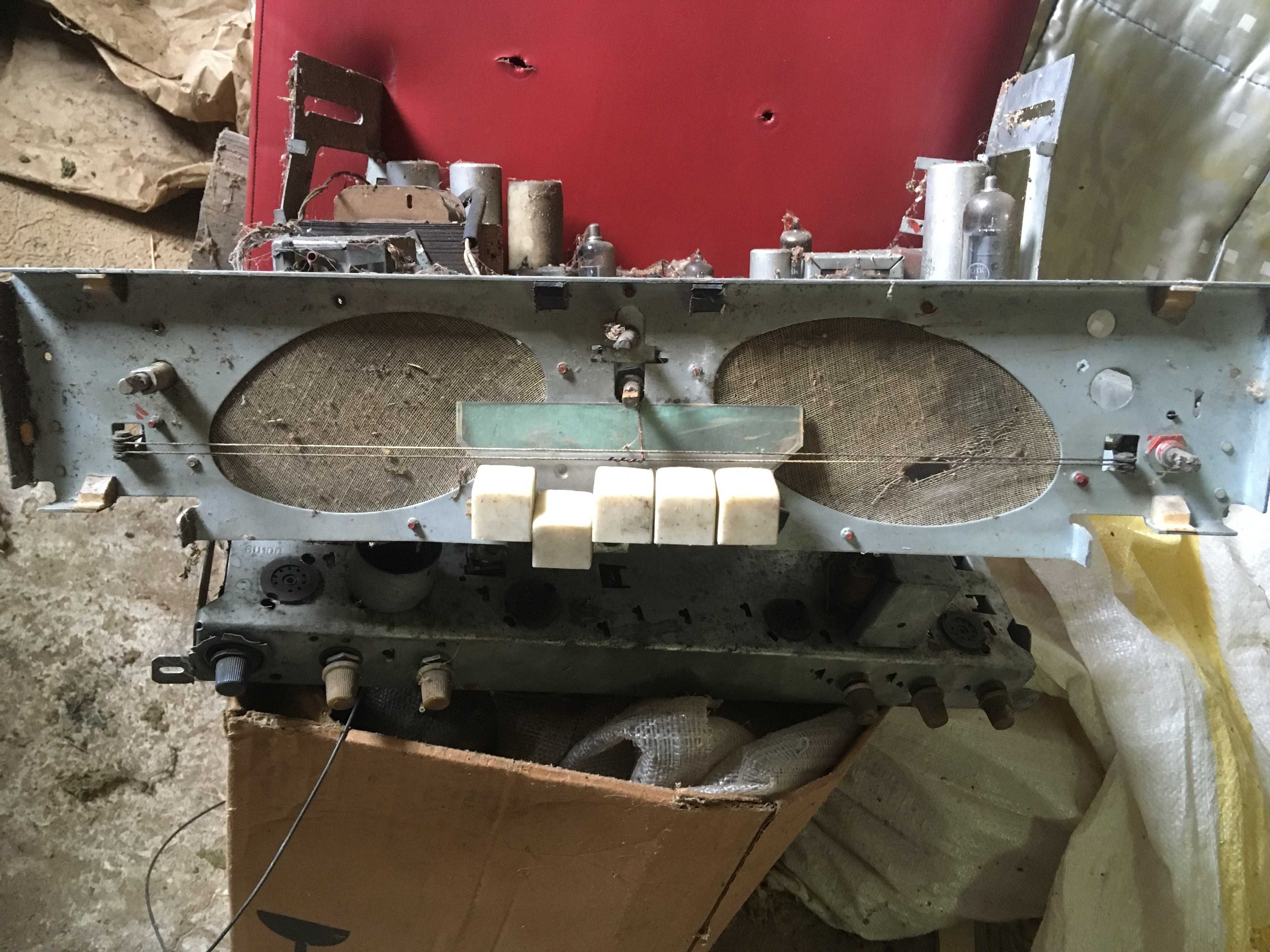 Stary telewizor Rubin 102
