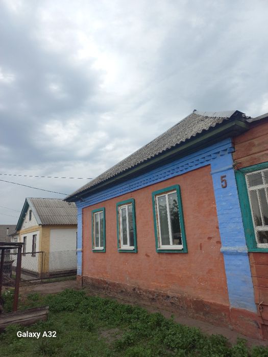 Продаю добротний будинок