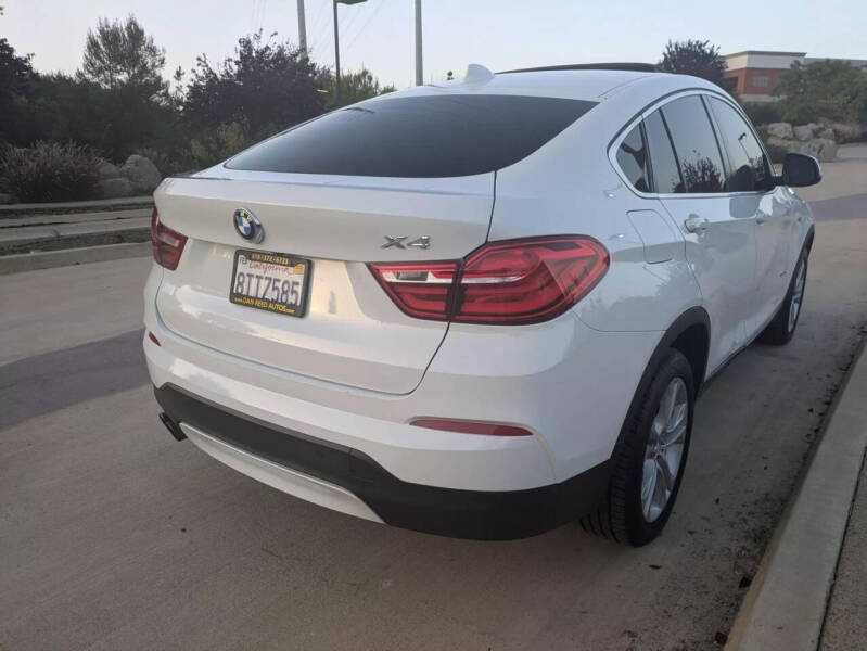 2017  BMW  X4  28i
