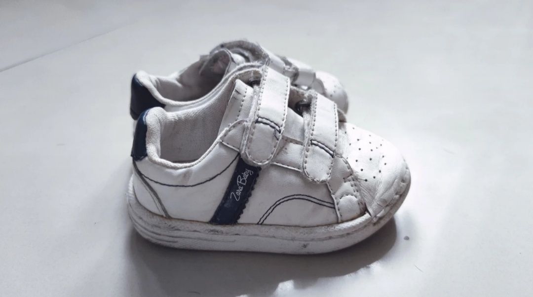 Buty sportowe adidasy dla chłopca Zara r. 22