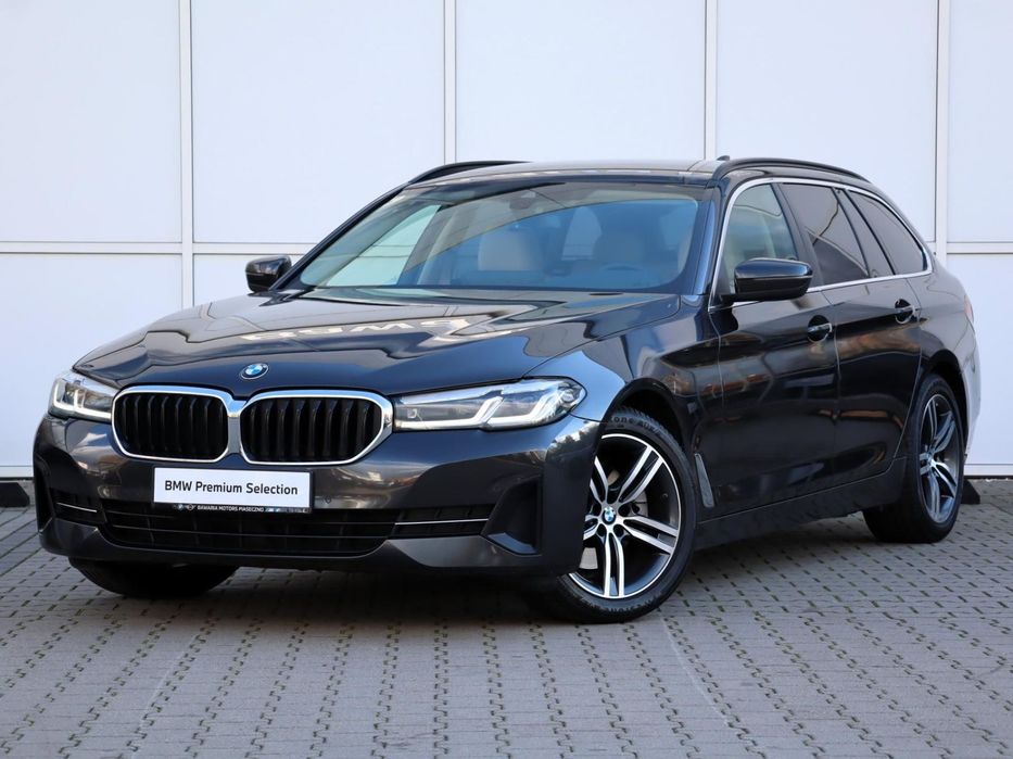 BMW Seria 5 520d xDrive Touring/Tapicrka Canberra Beige/Full LED/Pamięć Foteli/FV