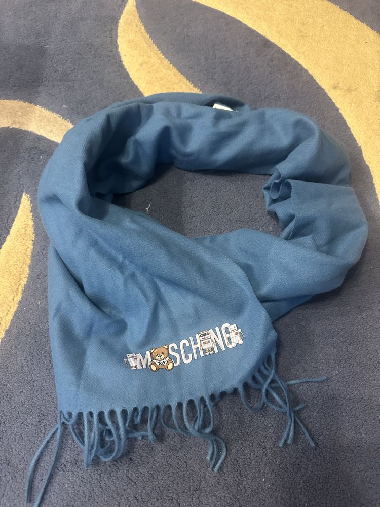 Шарф Moschino голубий