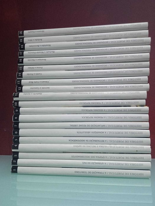 20 volumes da Historia de Portugal ( aproveite o preço ) .
