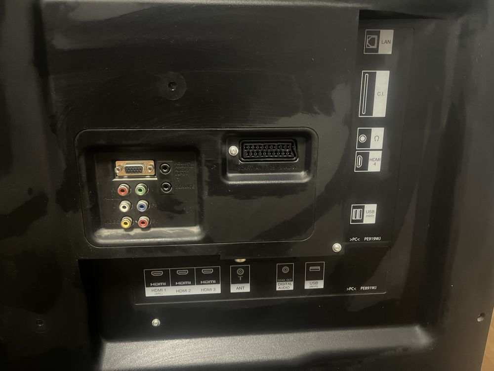 Telewizor SHARP LCD 60 cali