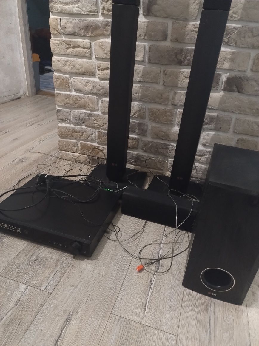 Zestaw kina domowego LG