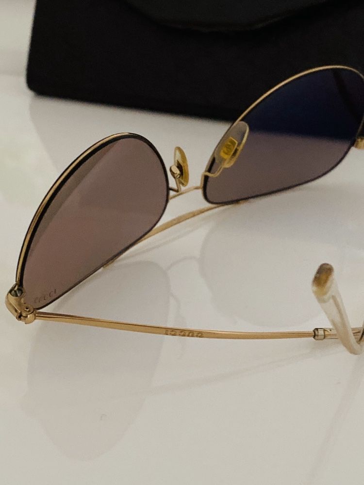 Óculos de sol Gucci, estilo aviador