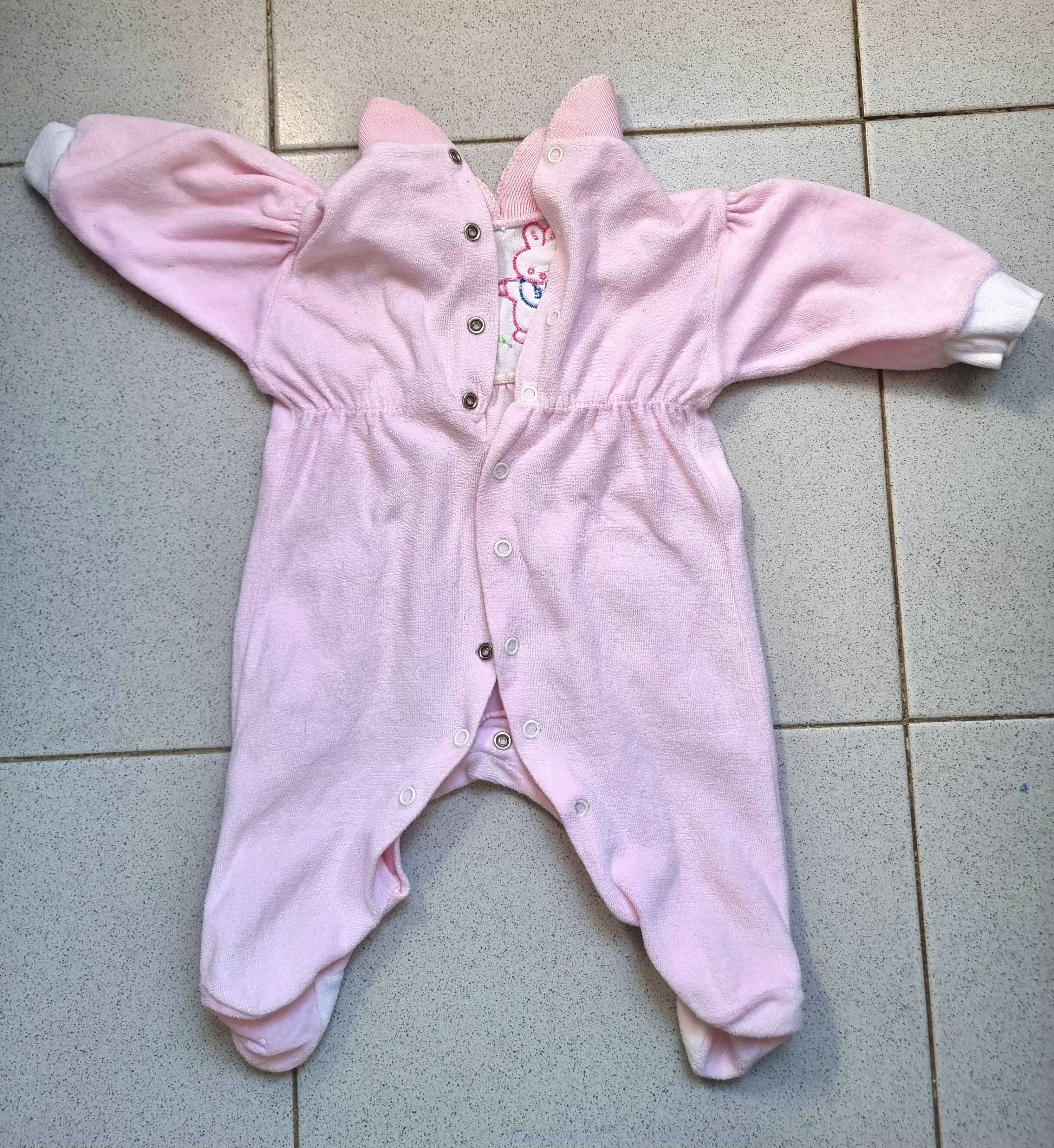 Conjunto de dois babygrows rosa com coelhinhos, 1 mês