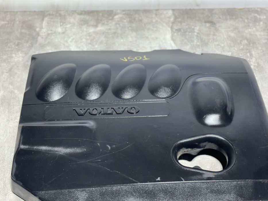 Декоративна Кришка Volvo V50 S40 Декоративная Мотора Вольво 2.0 дизель
