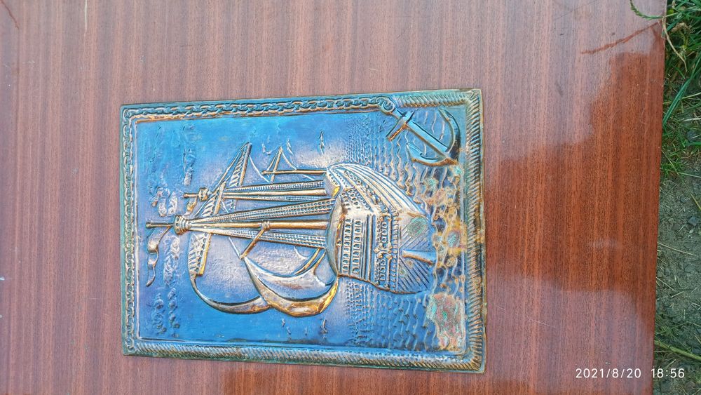 Картины метал времён СССР.