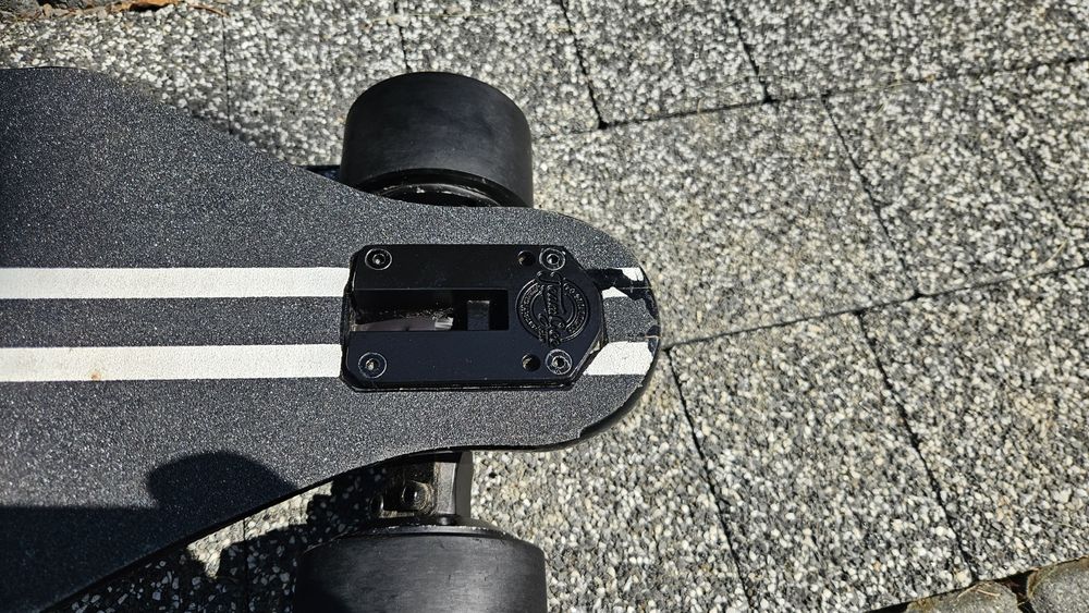 Deskorolka Elektryczna TeamGee H5