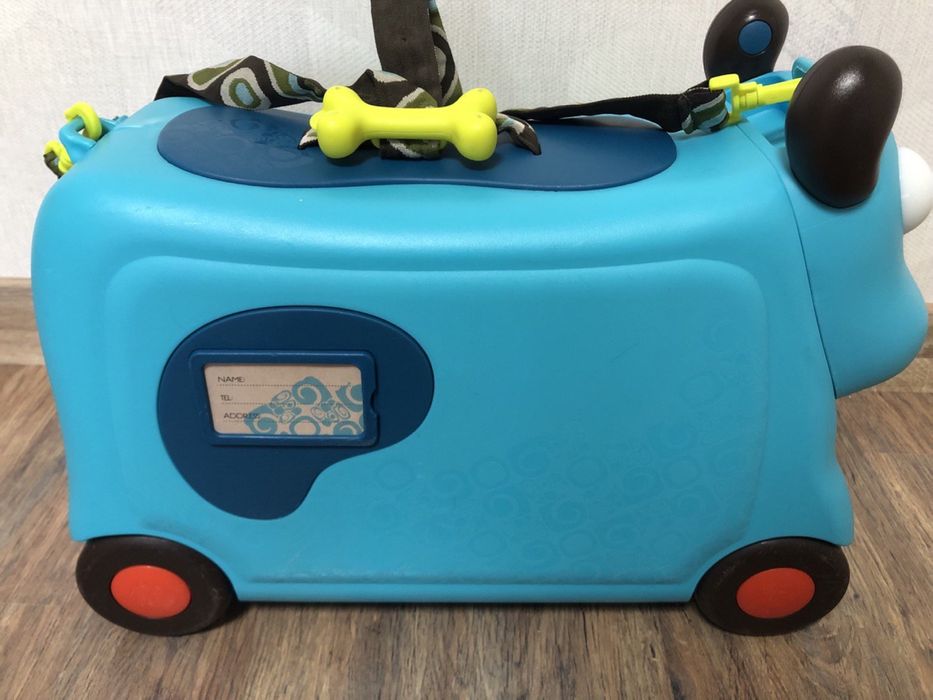 Чемодан-каталка Battat