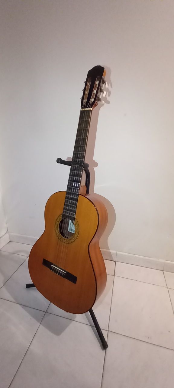 Guitarra artesanal Francisco Bros, Modelo: Generalife de 1994