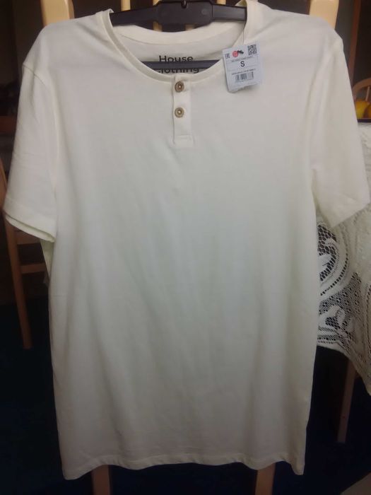 Tshirt de rapaz Nova com etiqueta