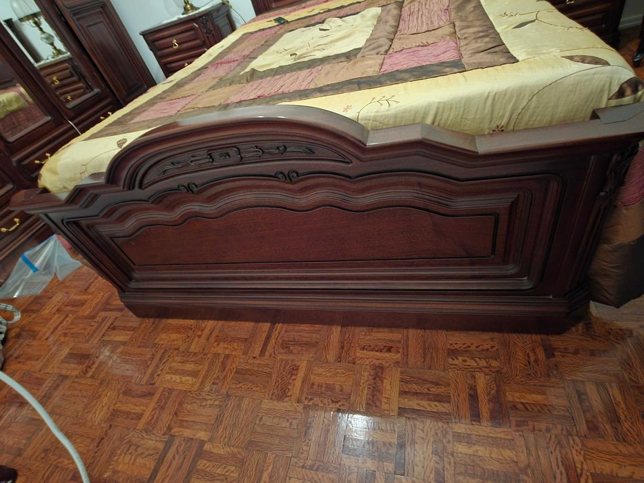 Quarto em Mogno maciço como novo