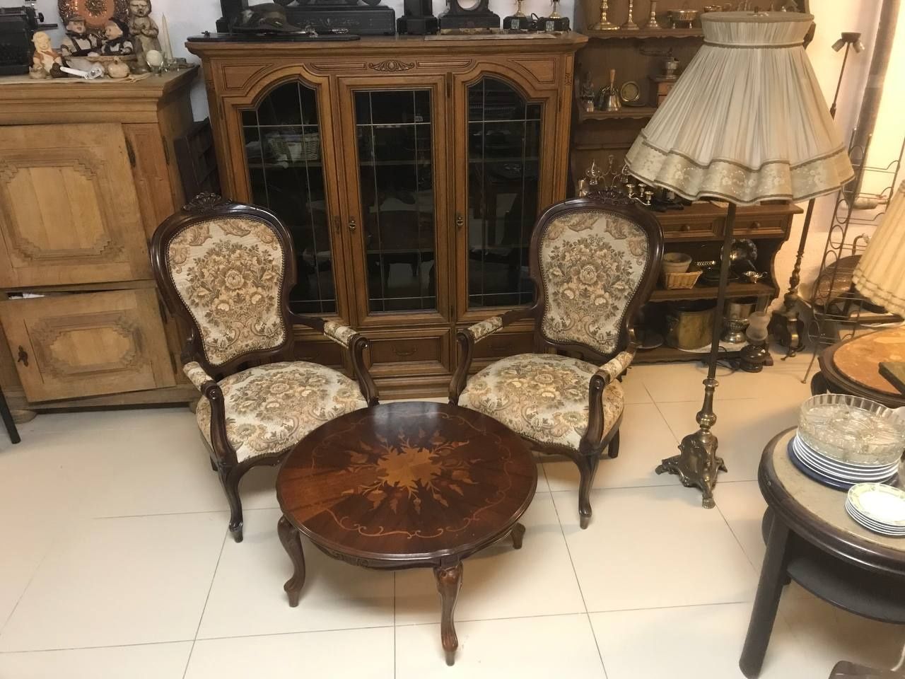 Великолепный комплект стол и 2 кресла в стиле немецкого Барокко, антик