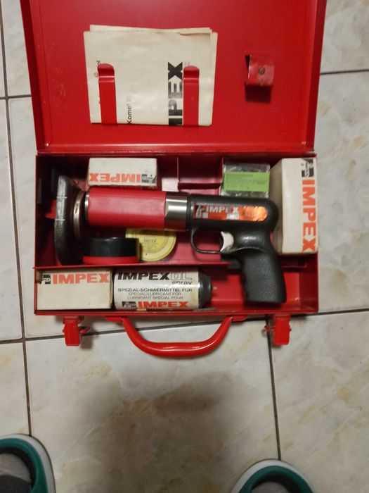 Pistolet prochowy do gwoździ Impex. Stan bdb.