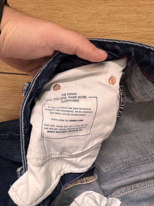 Spodnie dzwony Tommy Hilfiger