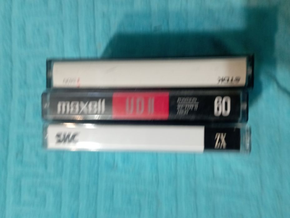 Аудио кассеты одним лотом