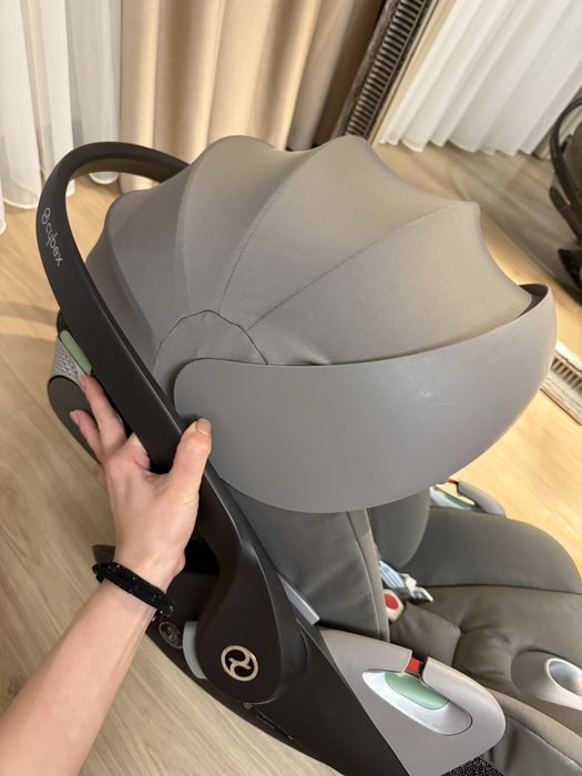 Автокрісло Cybex Cloud T i-size mirage grey