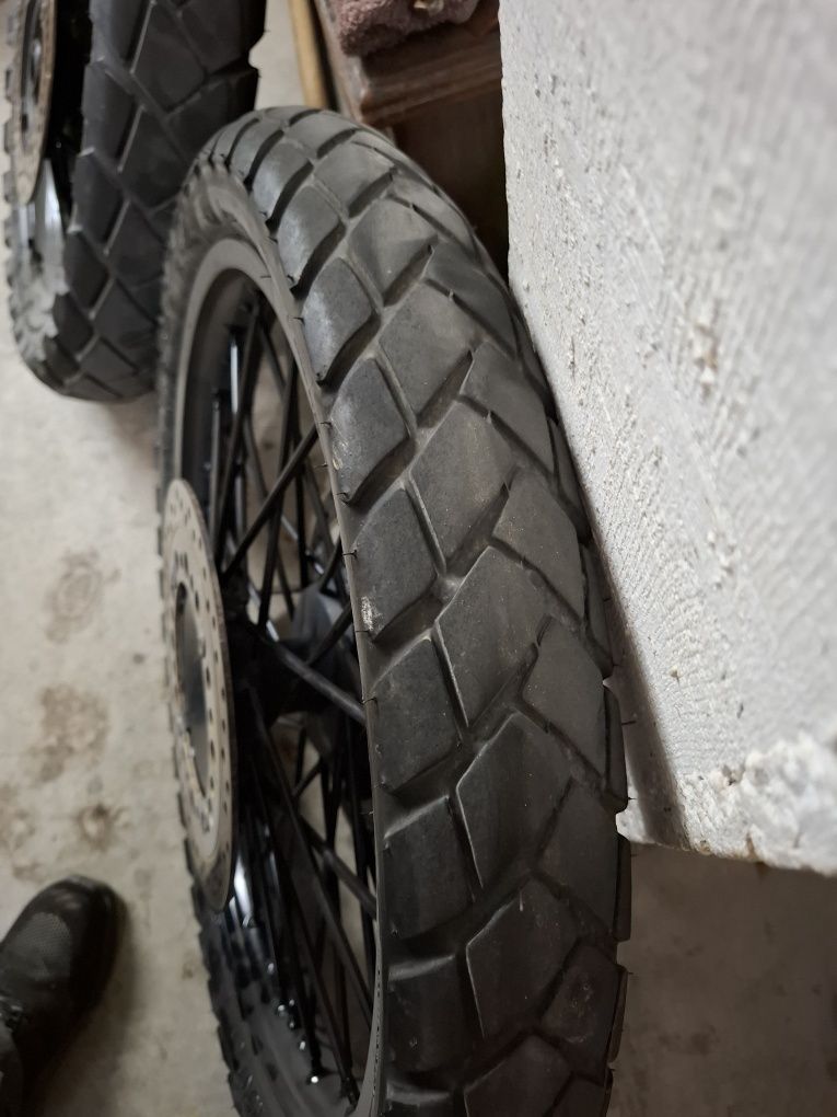 Rodas África twin