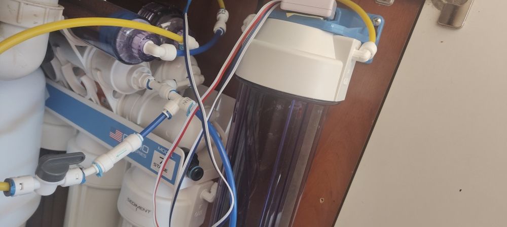 Czysta woda odwróconej osmozy RO I RODI