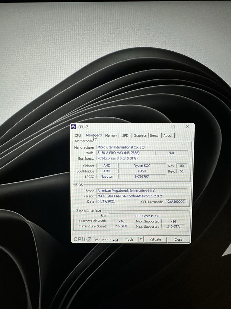 Komputer RTX 3060 Ti Ryzen 5 5600G do gier i do pracy