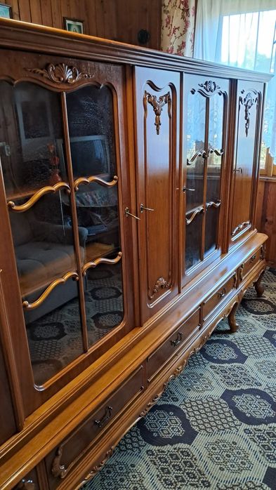 Komody w stylu ludwikowskim neorokoko