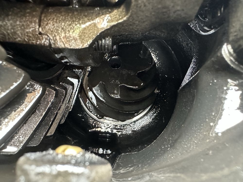 Задній міст 37:8 Nissan Navara D22 2001-2006