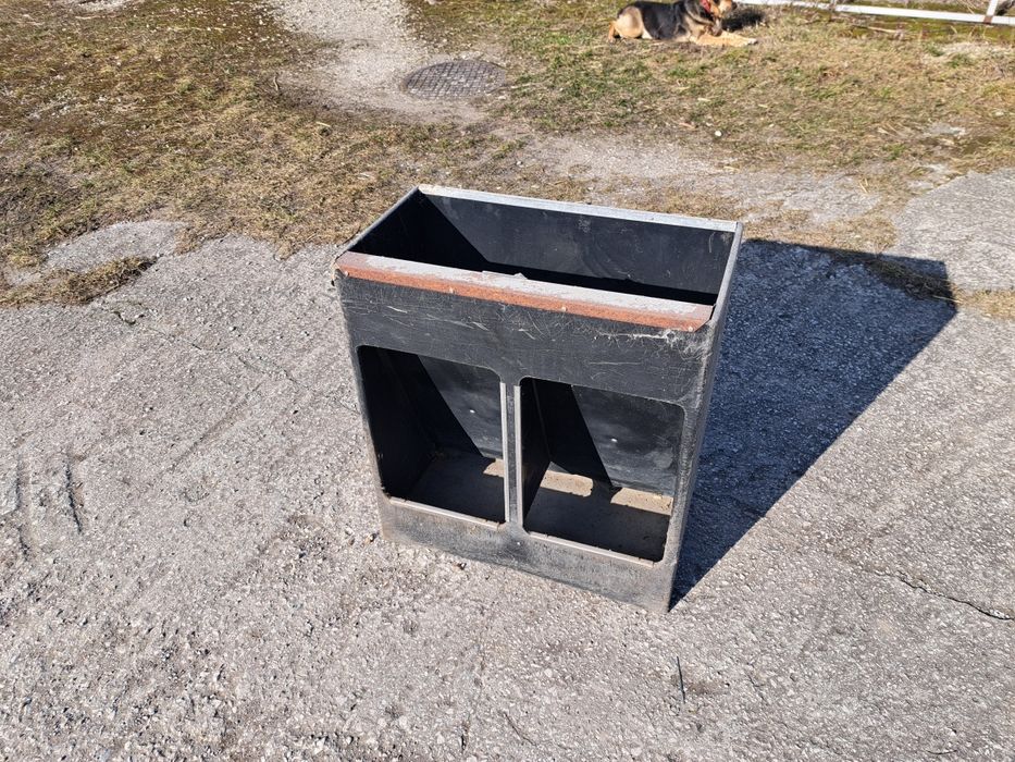 Automat paszowy dla świń - dwustanowiskowy ( paśnik) Polnet Domino